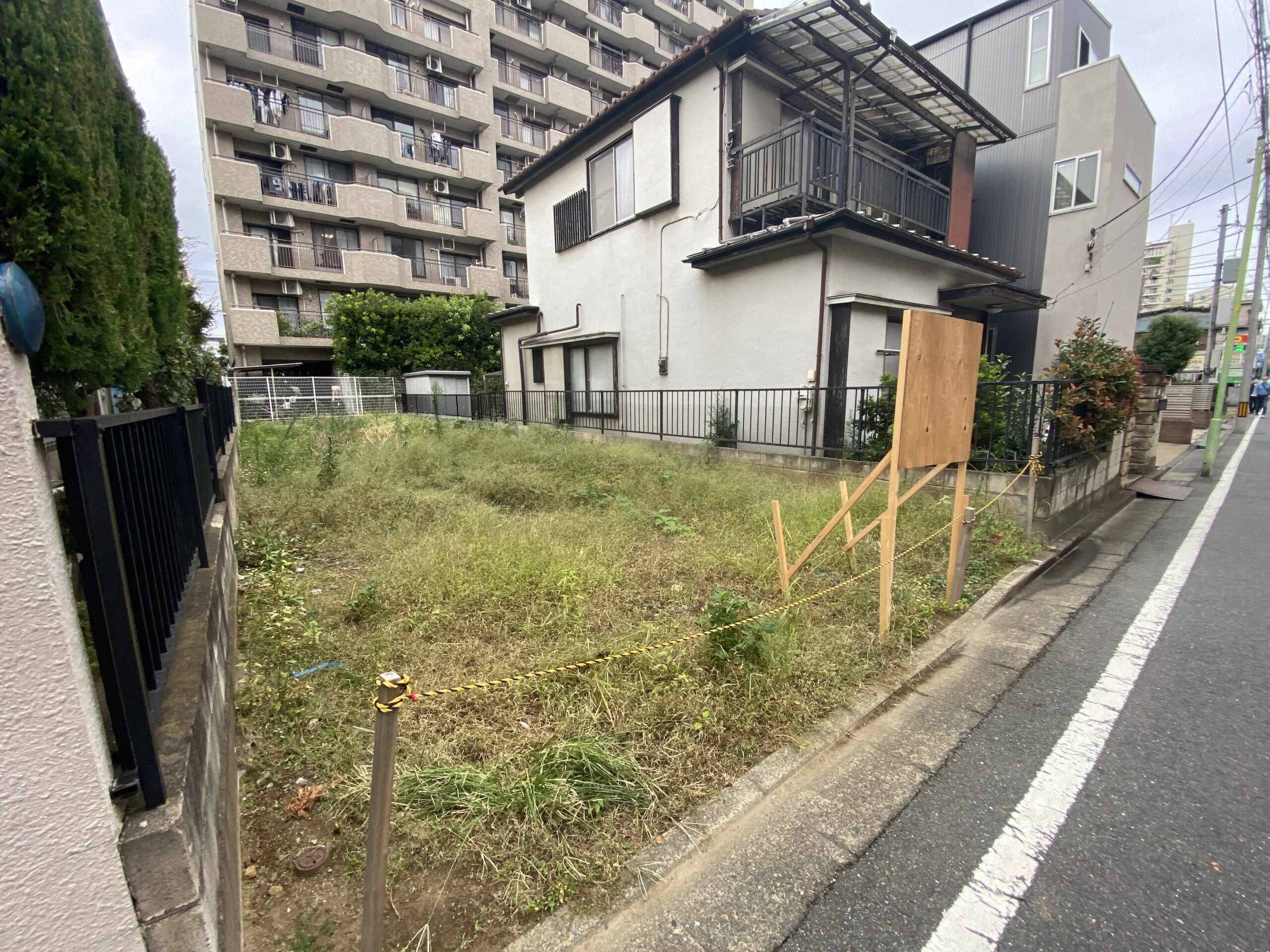 川口市川口駅鉄骨4階建て建築中マンション