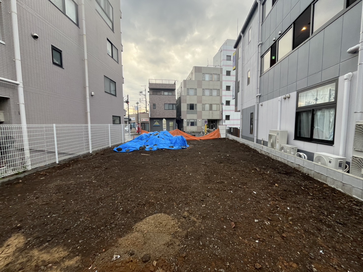 清瀬市RC4階建て建築中マンション土地